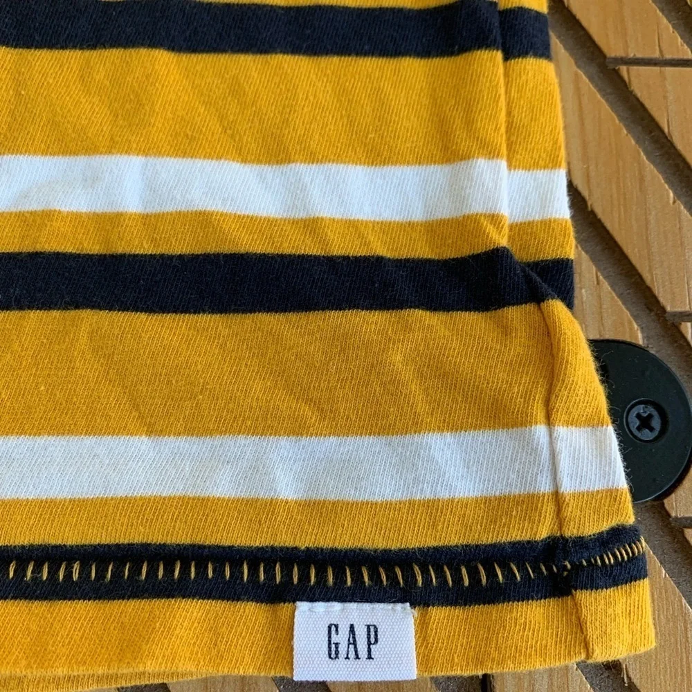 Gap Yellow Striped Pocket Tee sz 2